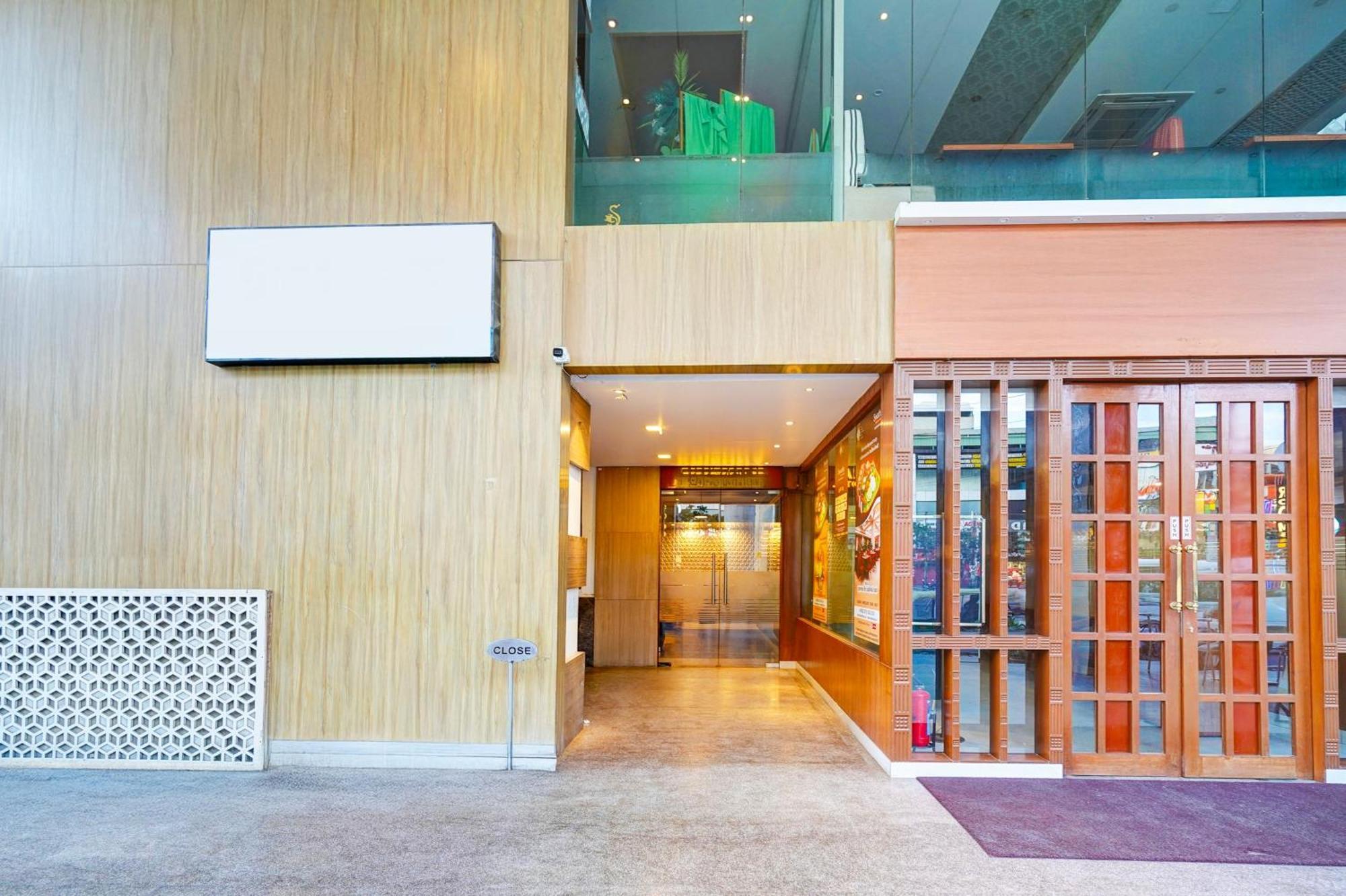 Super Collection O Marathahalli Formerly Krishna Boutique Бангалор Экстерьер фото